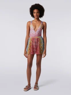 Swimming shorts in zigzag print fabric