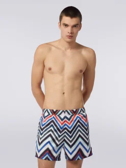 Swimming trunks in nylon with large gradated zigzag