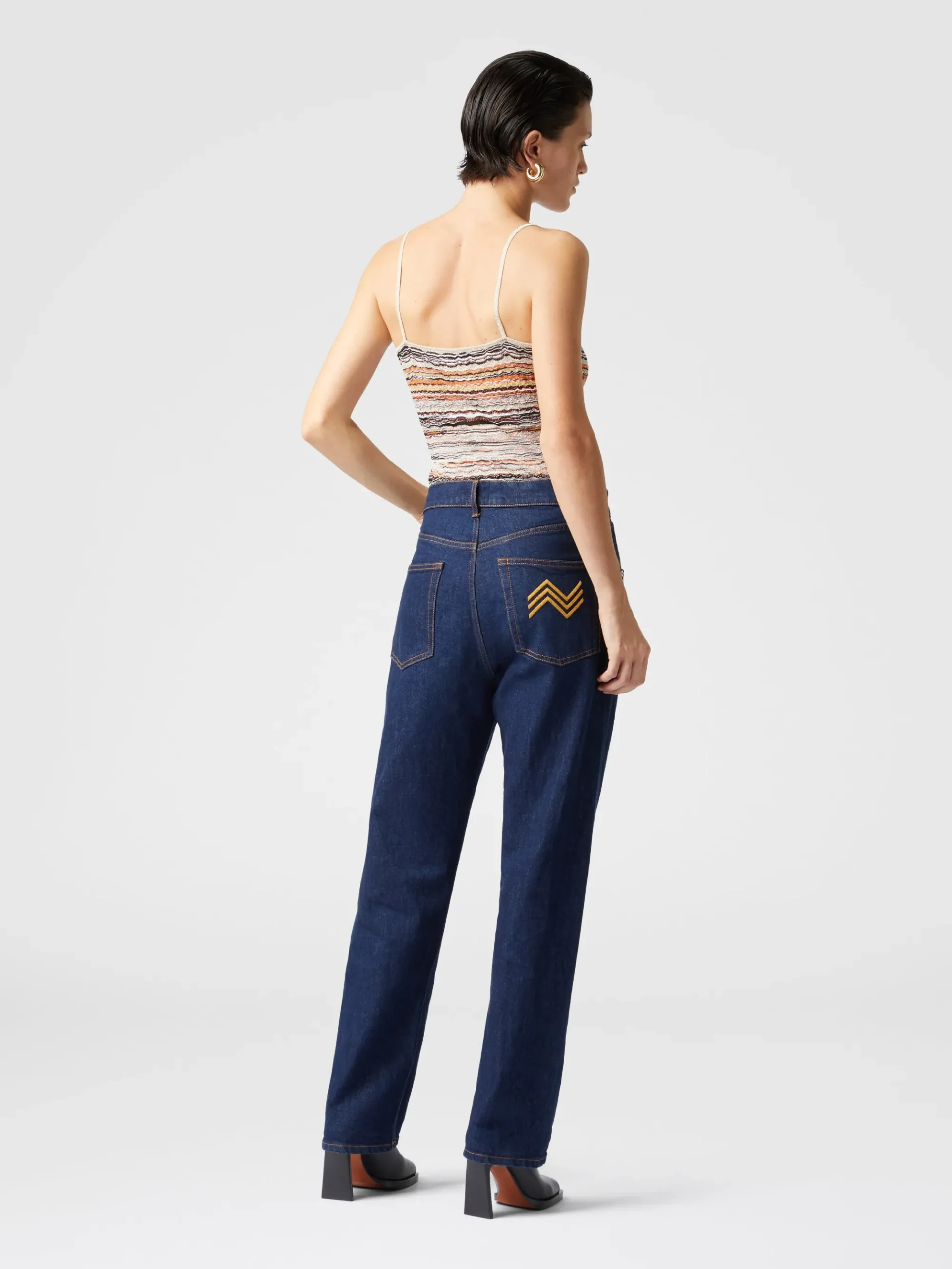 Tank top in embossed viscose with lamé wave pattern