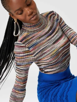 Tone-on-tone zigzag miniskirt