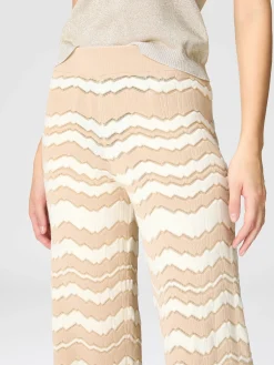 Tone-on-tone zigzag pants