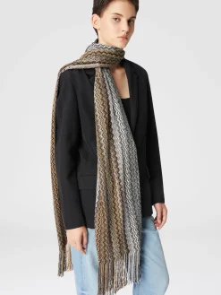 Viscose-blend scarf with fringes