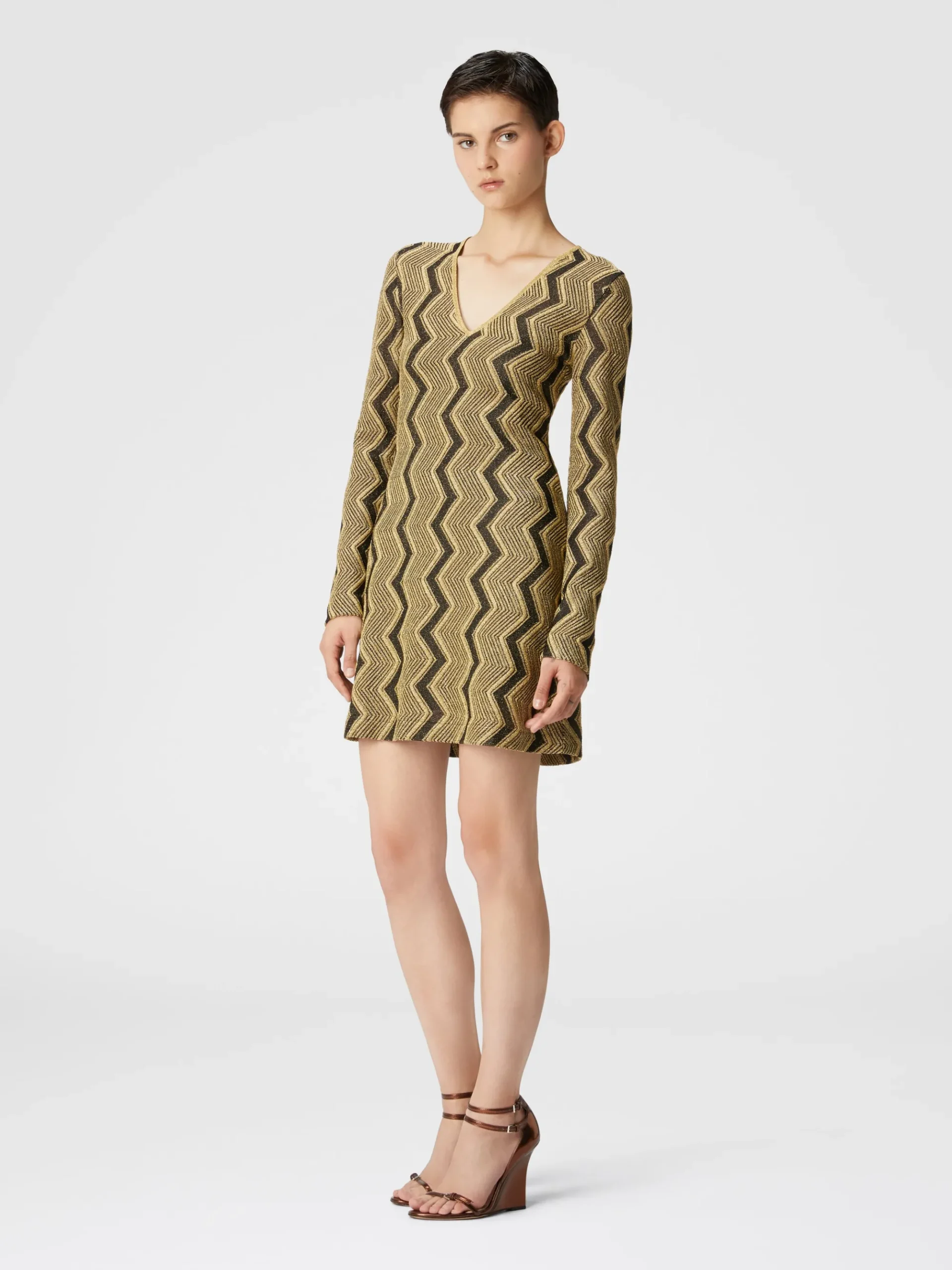 V-neck dress in lamé zig zag viscose