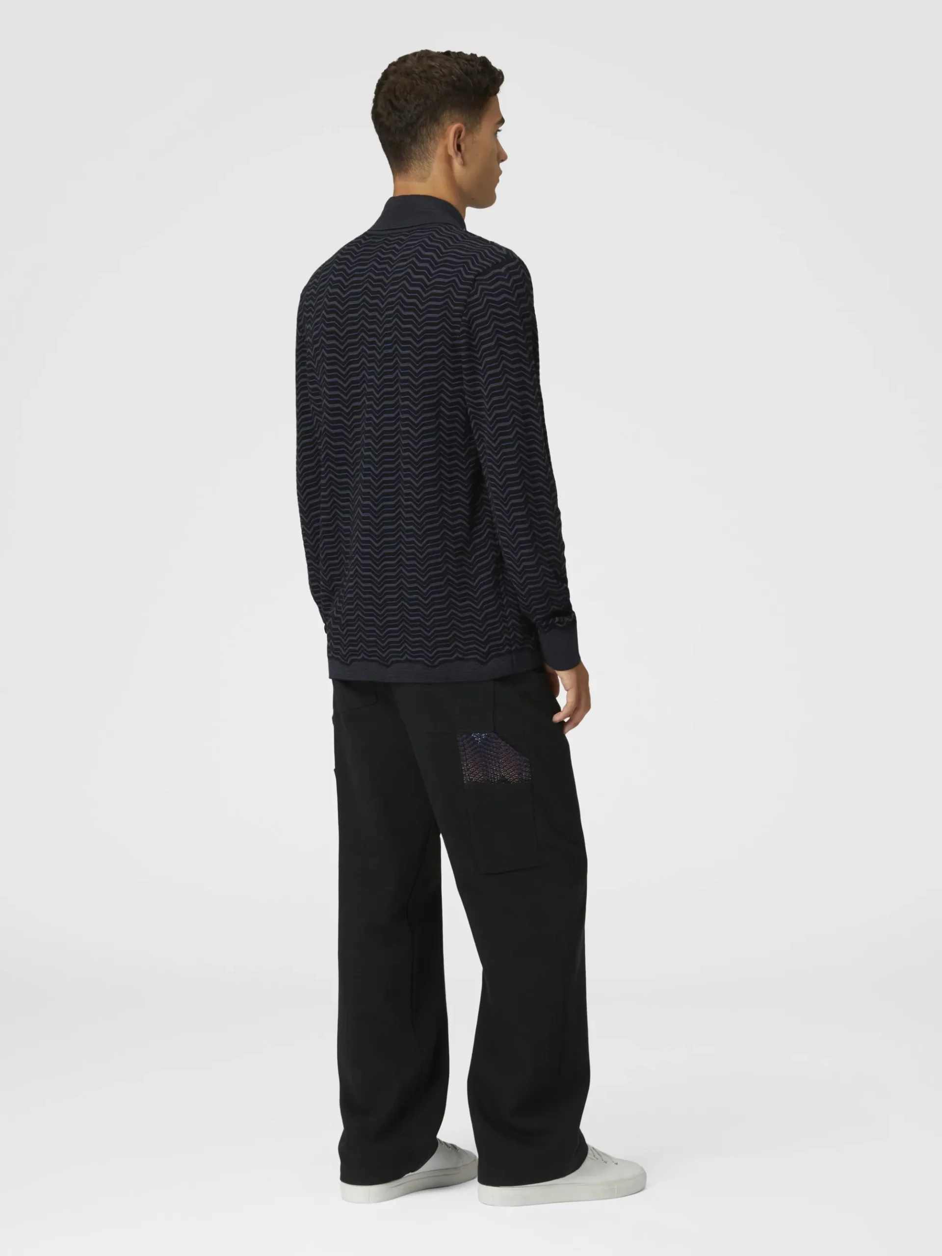 Wool and viscose knit shirt with waves