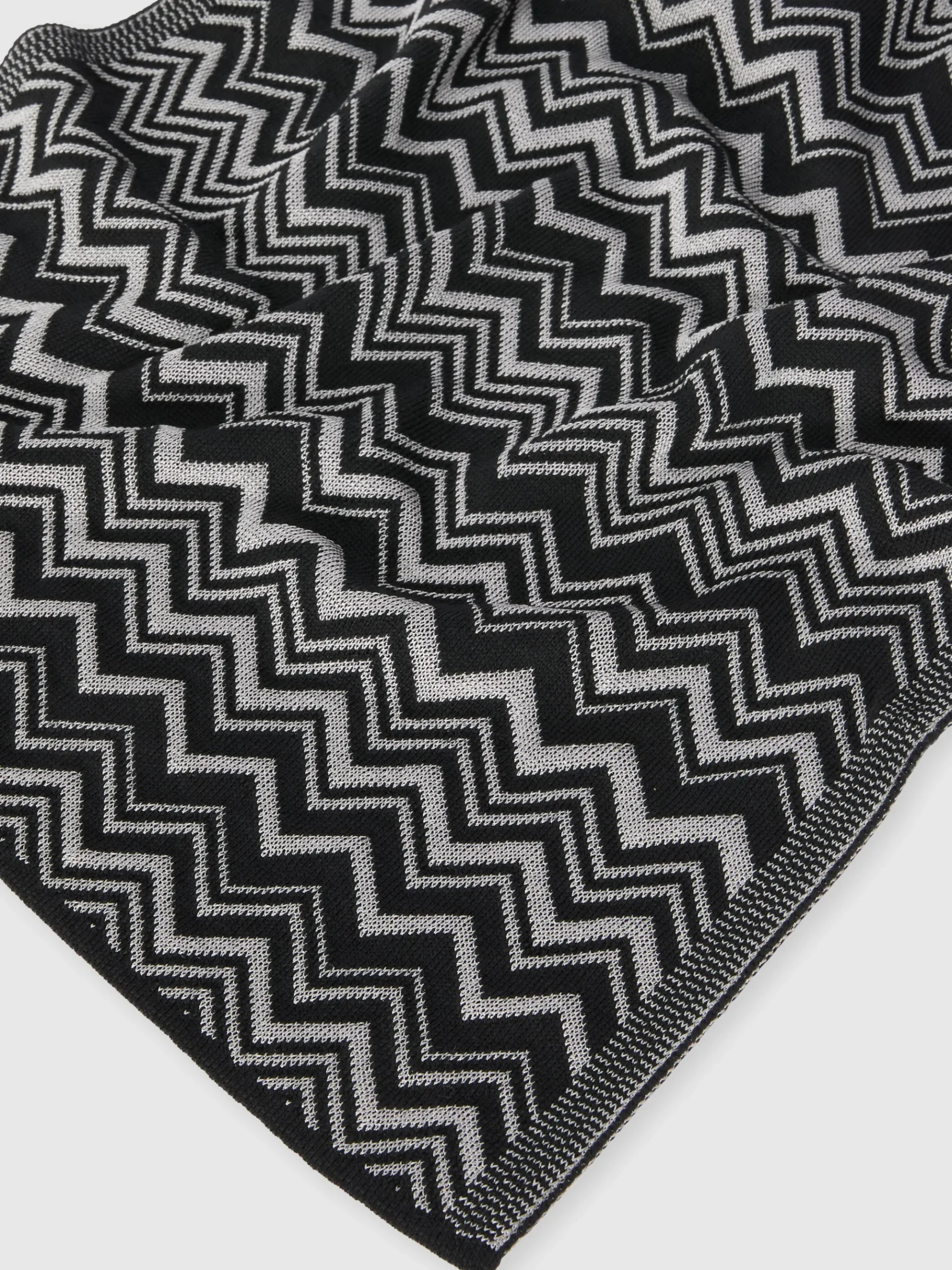 Wool and viscose scarf