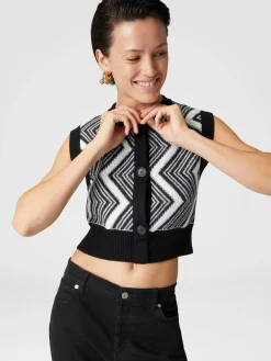 Wool bolero with buttons and terrycloth stitch chevron