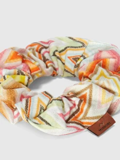 Zig zag cotton scrunchie with logo label