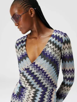 Zig zag viscose dress with V-neckline