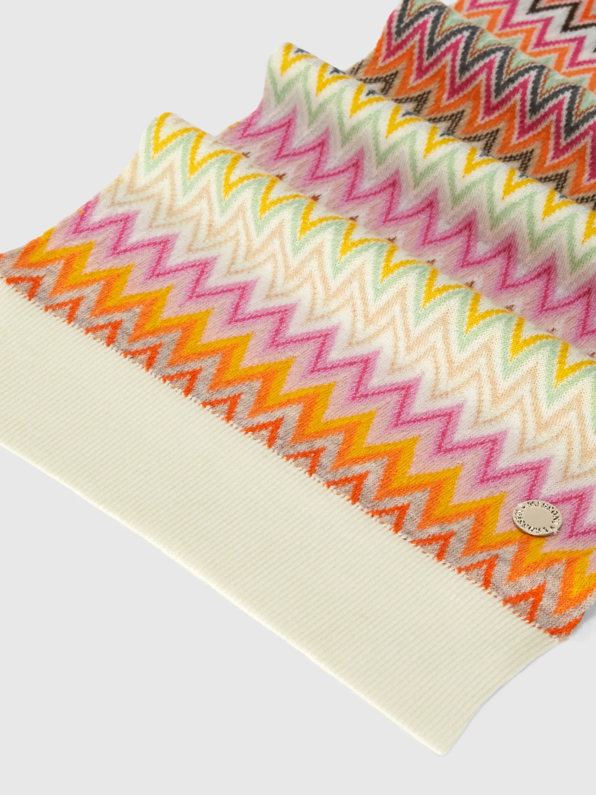 Zig zag wool scarf with logo appliqué