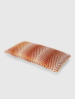 Ziggy 30x60 cm viscose blend zigzag cushion
