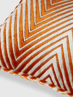 Ziggy 30x60 cm viscose blend zigzag cushion
